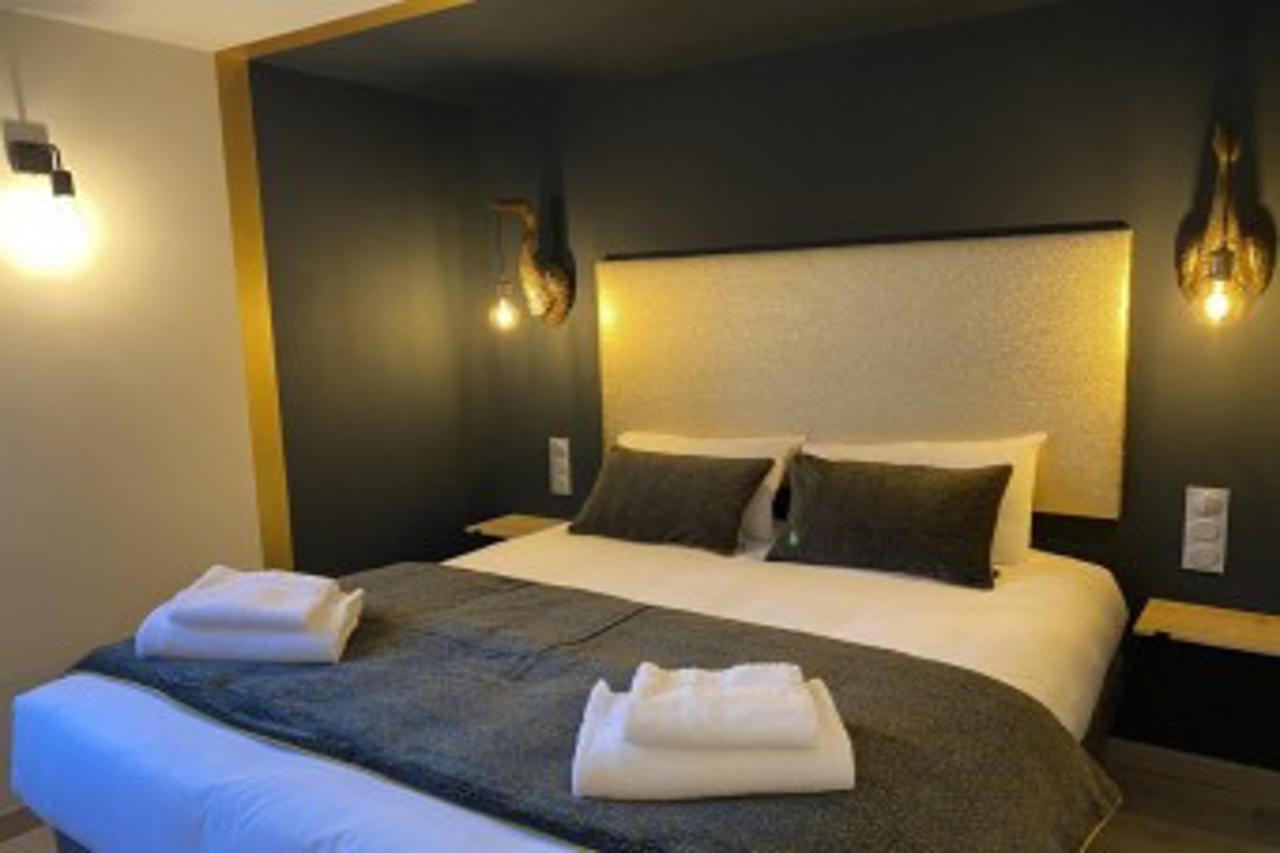 SHELDER Hôtel - CHERBOURG EN COTENTIN - Equeurdreville Exterior foto